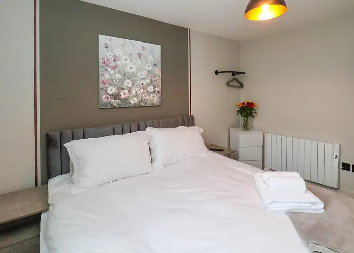 Apt 6 Hunter\'S Quay